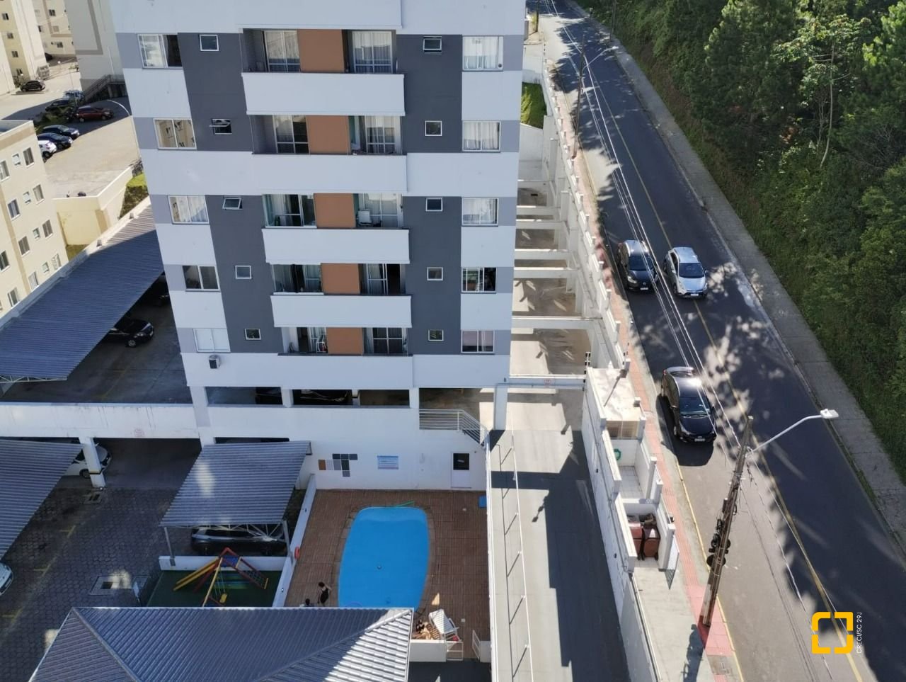 Apartamento com 54m², 2 quartos, 1 garagem, no bairro Areias em São José