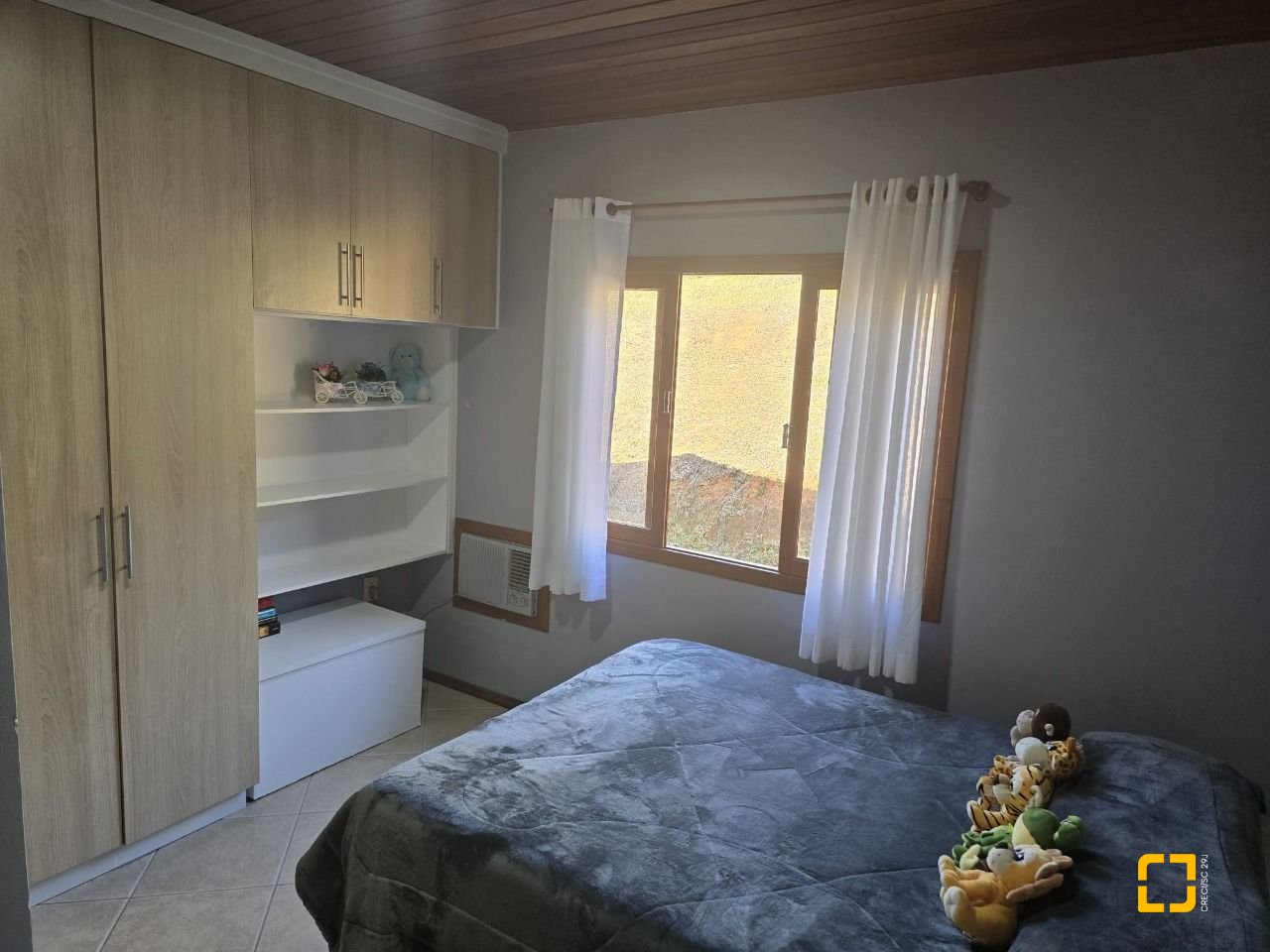 Sítio com 250m², 5 quartos (sendo 1 suíte), 4 garagens, no bairro Cova Triste em Garopaba