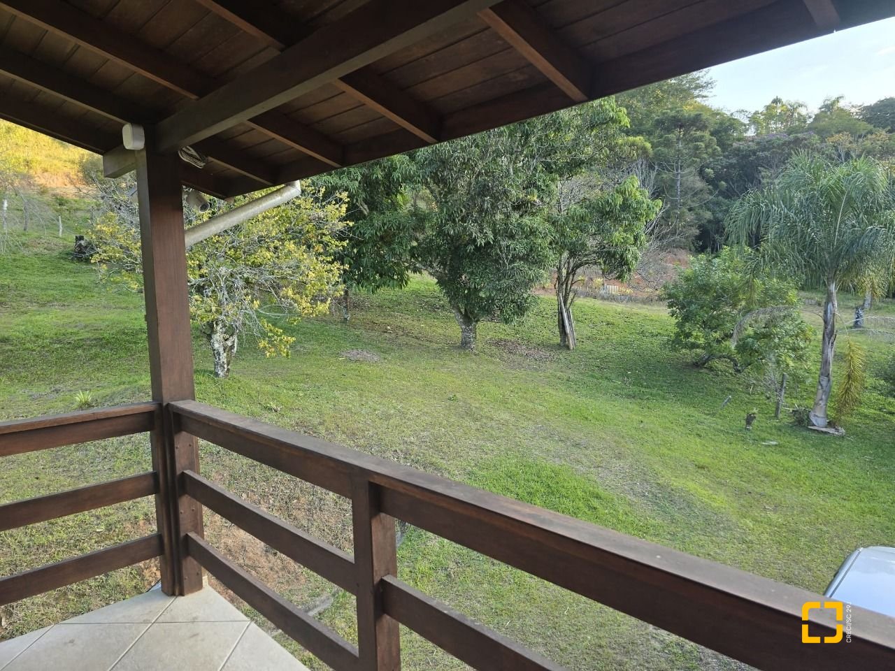Sítio com 250m², 5 quartos (sendo 1 suíte), 4 garagens, no bairro Cova Triste em Garopaba
