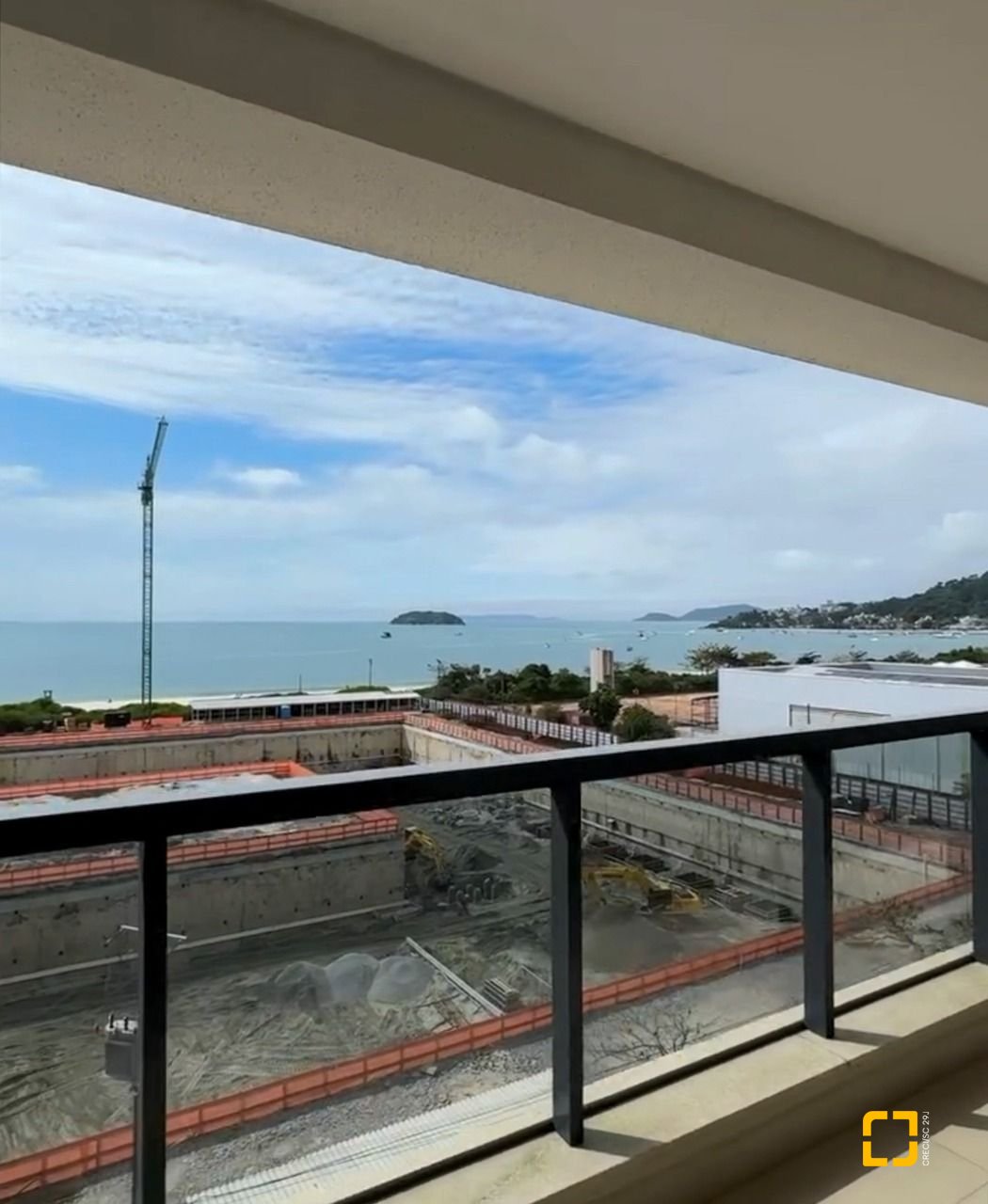 Apartamento com 275m², 8 quartos (sendo 4 suítes), 2 garagens, no bairro Jurerê em Florianópolis