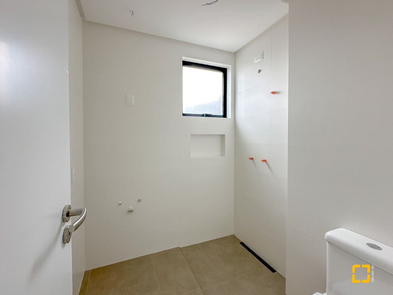 Apartamento com 94m², 4 quartos (sendo 1 suíte), 2 garagens, no bairro Saco Grande em Florianópolis