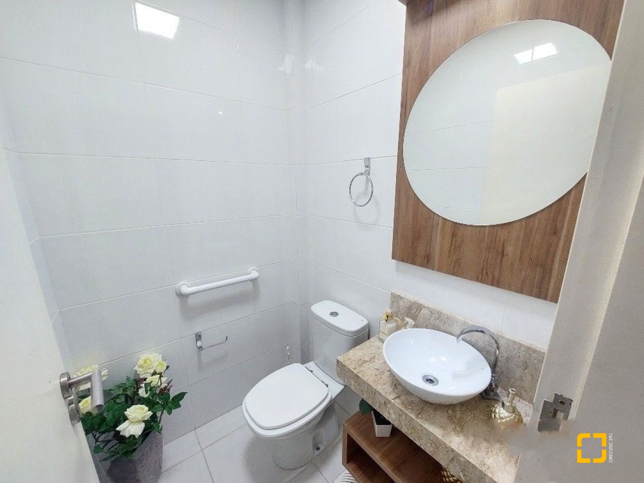 Apartamento com 115m², 6 quartos (sendo 3 suítes), 2 garagens, no bairro Ingleses em Florianópolis