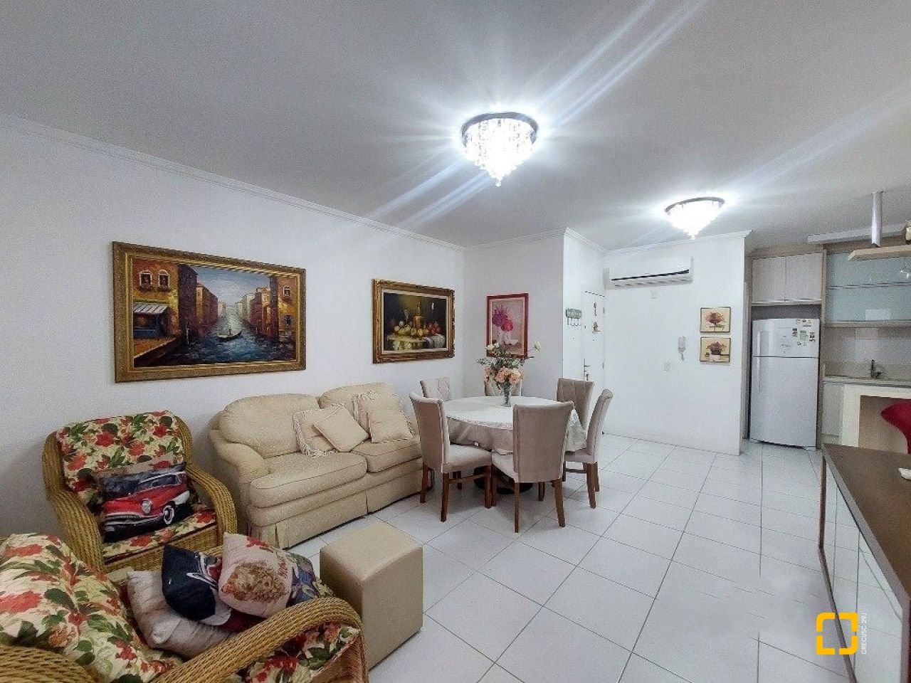 Apartamento com 115m², 6 quartos (sendo 3 suítes), 2 garagens, no bairro Ingleses em Florianópolis