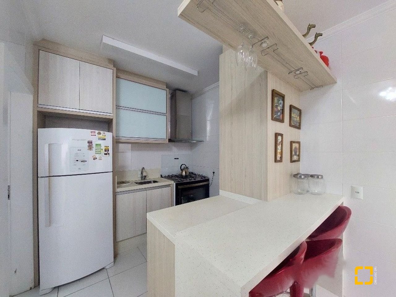 Apartamento com 115m², 6 quartos (sendo 3 suítes), 2 garagens, no bairro Ingleses em Florianópolis