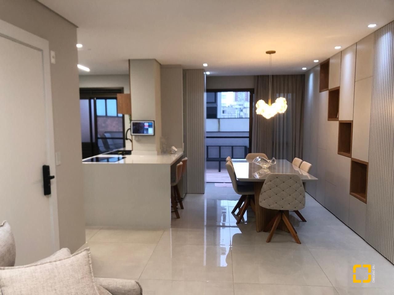 Apartamento com 123m², 4 quartos (sendo 2 suítes), 1 garagem, no bairro Estreito em Florianópolis