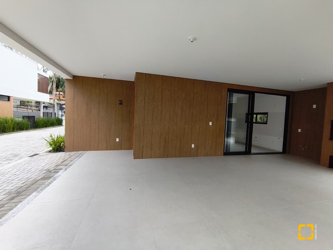 Casa de Condomínio com 230m², 3 quartos (sendo 3 suítes), 2 garagens, no bairro Santo Antônio de Lisboa em Florianópolis