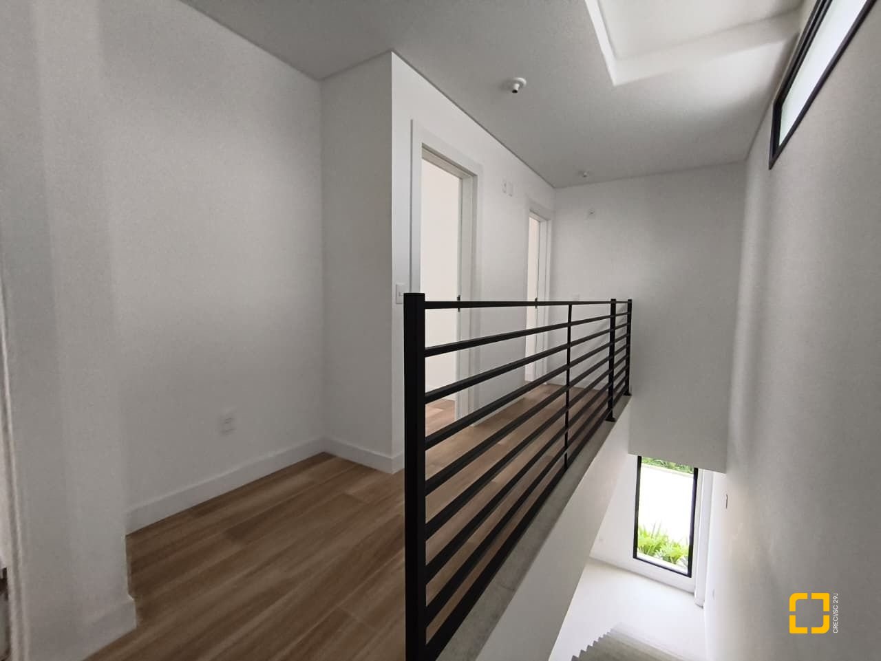 Casa de Condomínio com 230m², 3 quartos (sendo 3 suítes), 2 garagens, no bairro Santo Antônio de Lisboa em Florianópolis