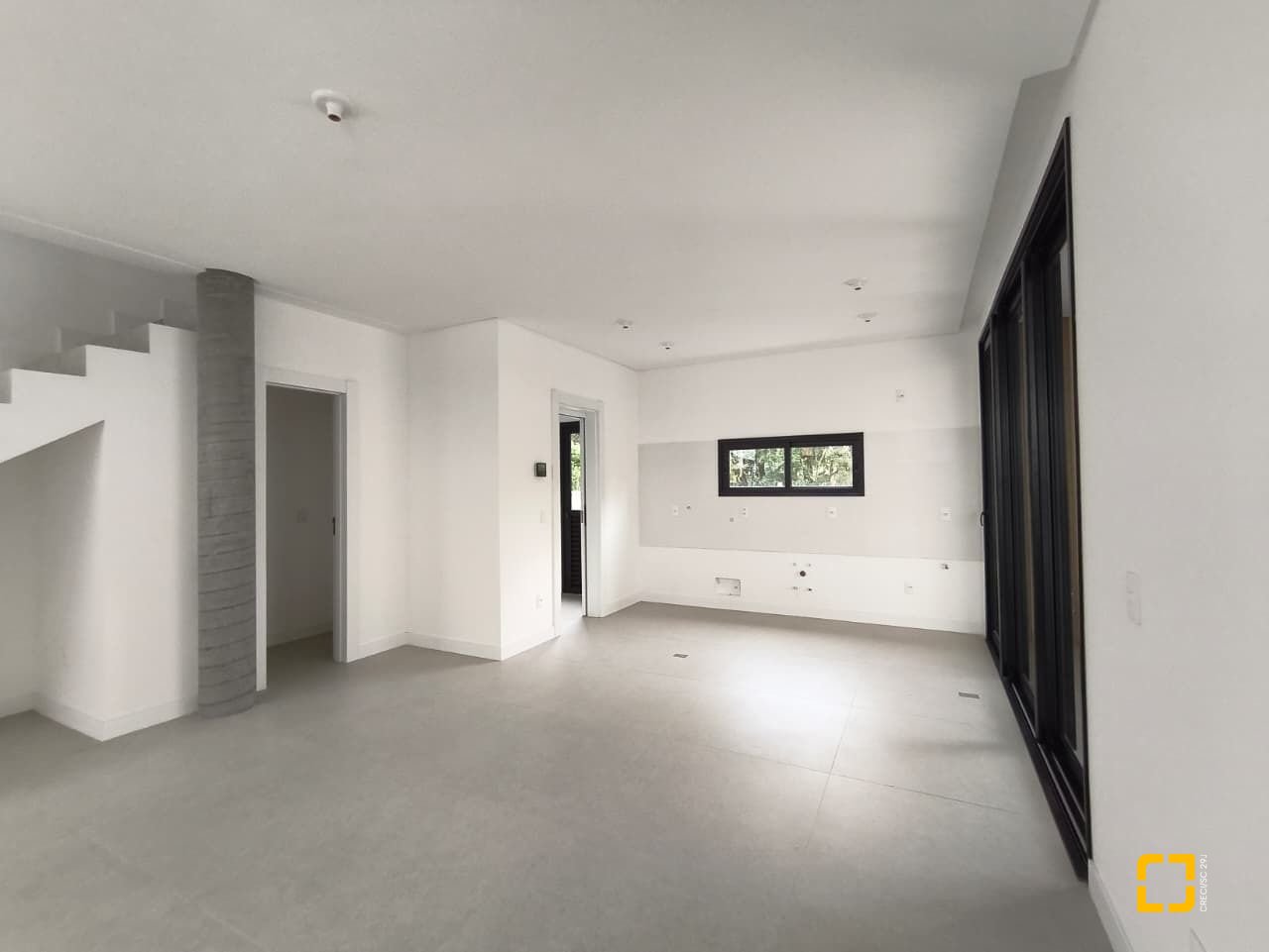 Casa de Condomínio com 230m², 3 quartos (sendo 3 suítes), 2 garagens, no bairro Santo Antônio de Lisboa em Florianópolis