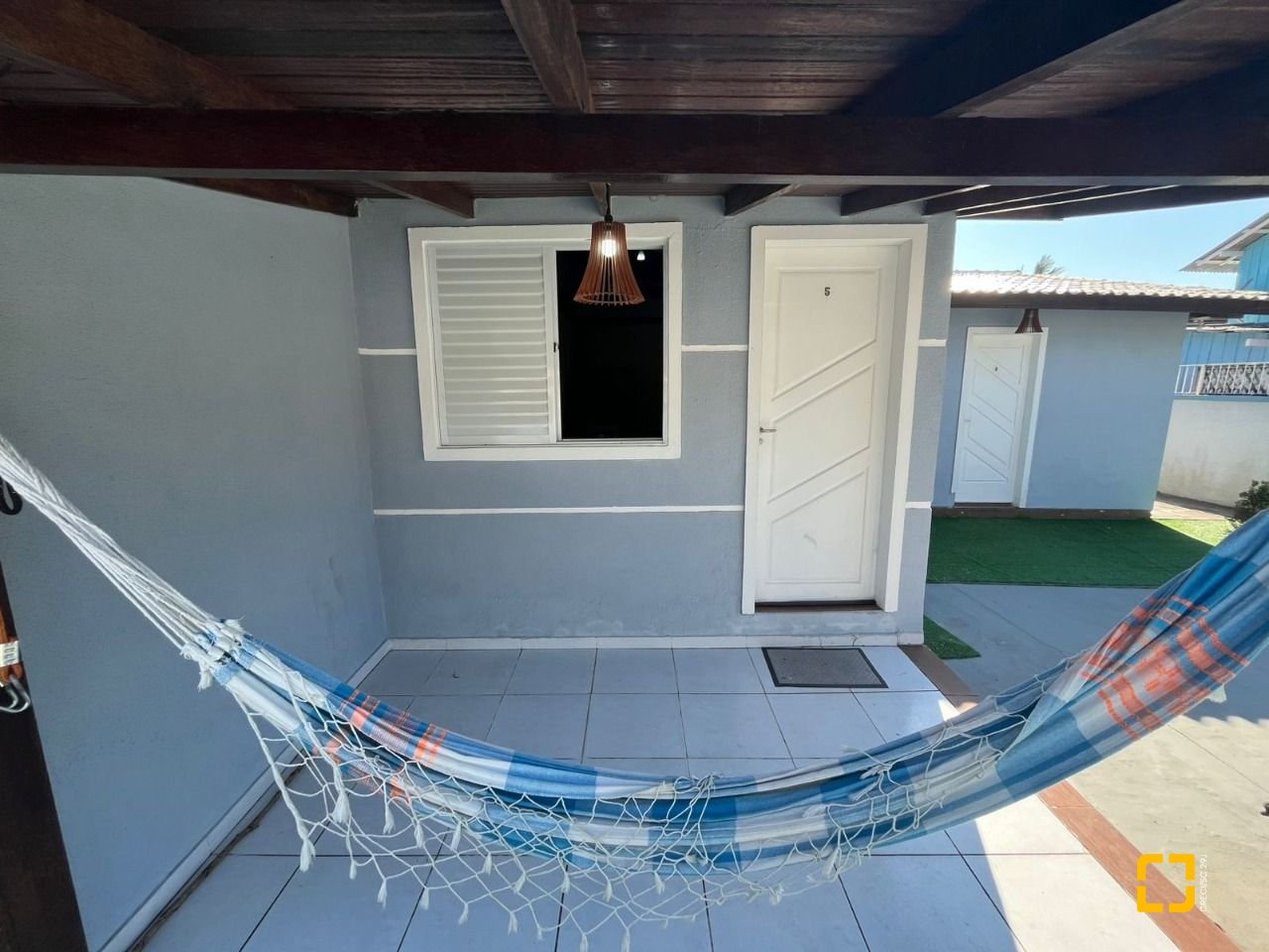 Hotel com 320m², 6 quartos (sendo 6 suítes), 6 garagens, no bairro Rio Vermelho em Florianópolis