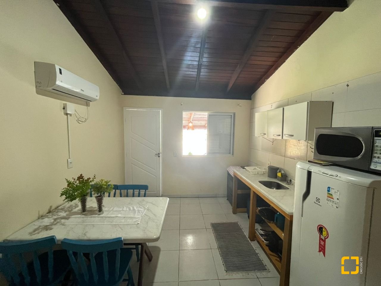 Hotel com 320m², 6 quartos (sendo 6 suítes), 6 garagens, no bairro Rio Vermelho em Florianópolis