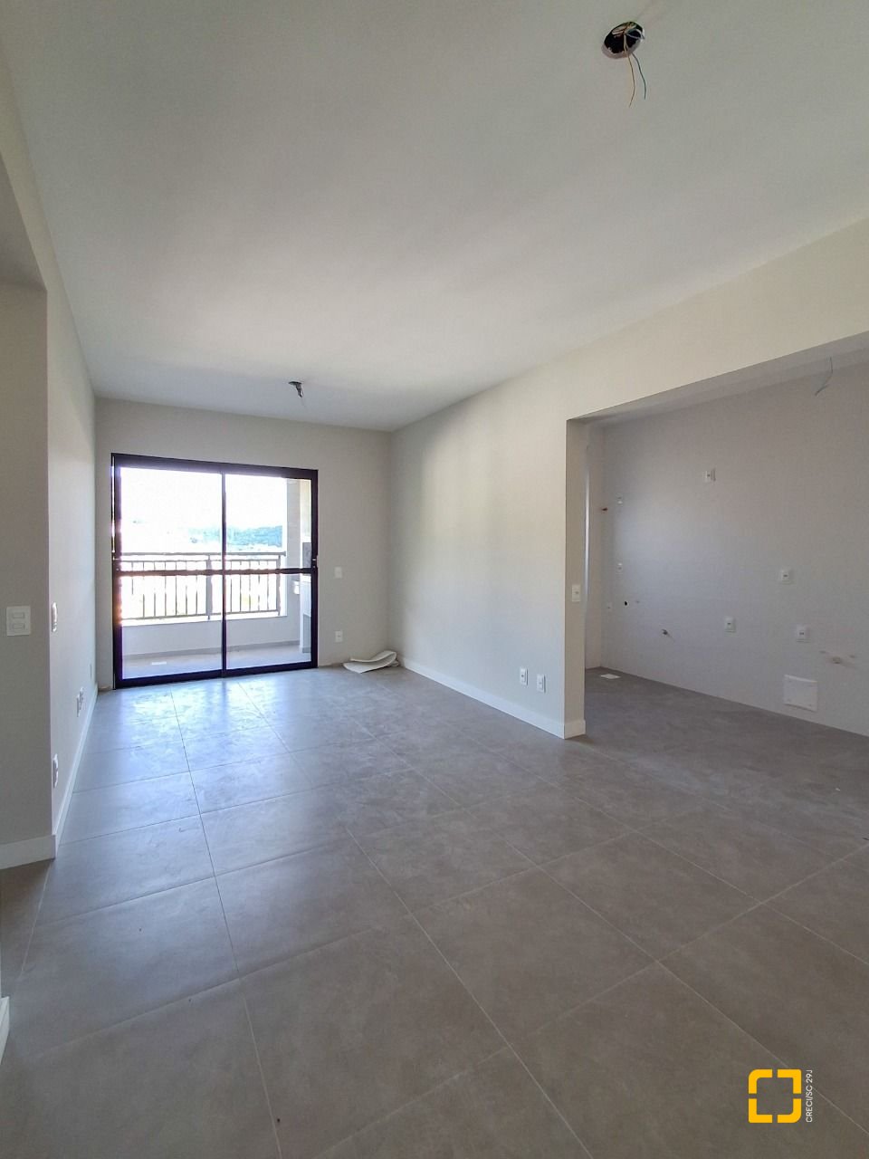Apartamento com 74m², 3 quartos (sendo 1 suíte), 1 garagem, no bairro Saco Grande em Florianópolis
