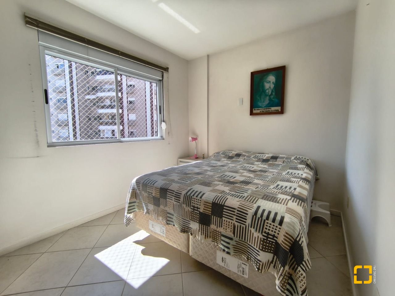 Apartamento com 71m², 3 quartos (sendo 1 suíte), 1 garagem, no bairro Itacorubi em Florianópolis