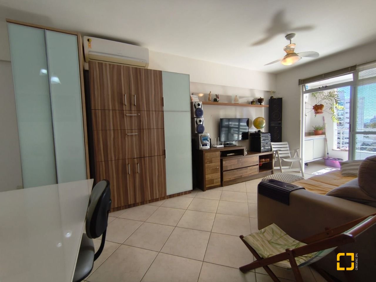 Apartamento com 71m², 3 quartos (sendo 1 suíte), 1 garagem, no bairro Itacorubi em Florianópolis