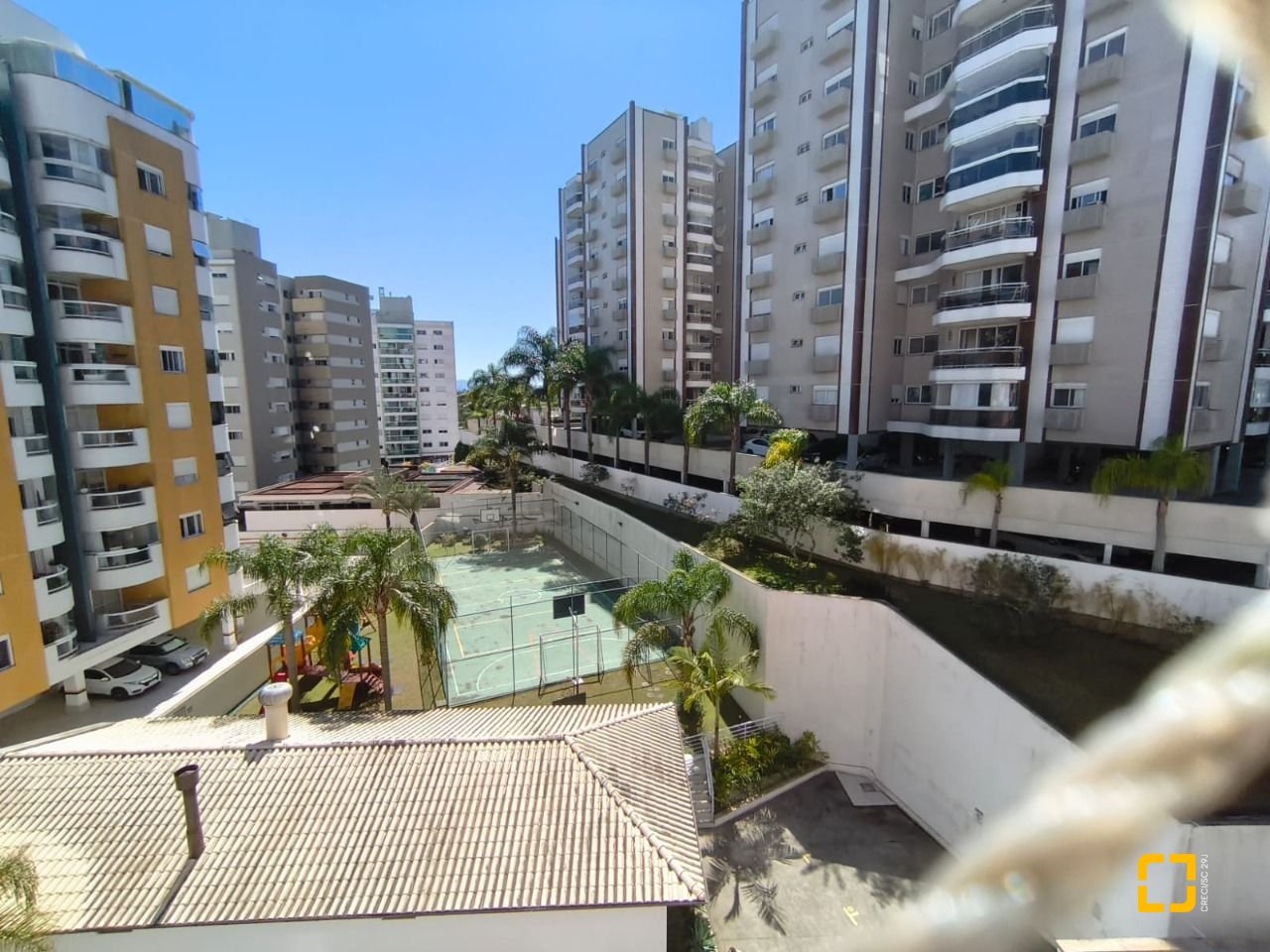 Apartamento com 71m², 3 quartos (sendo 1 suíte), 1 garagem, no bairro Itacorubi em Florianópolis