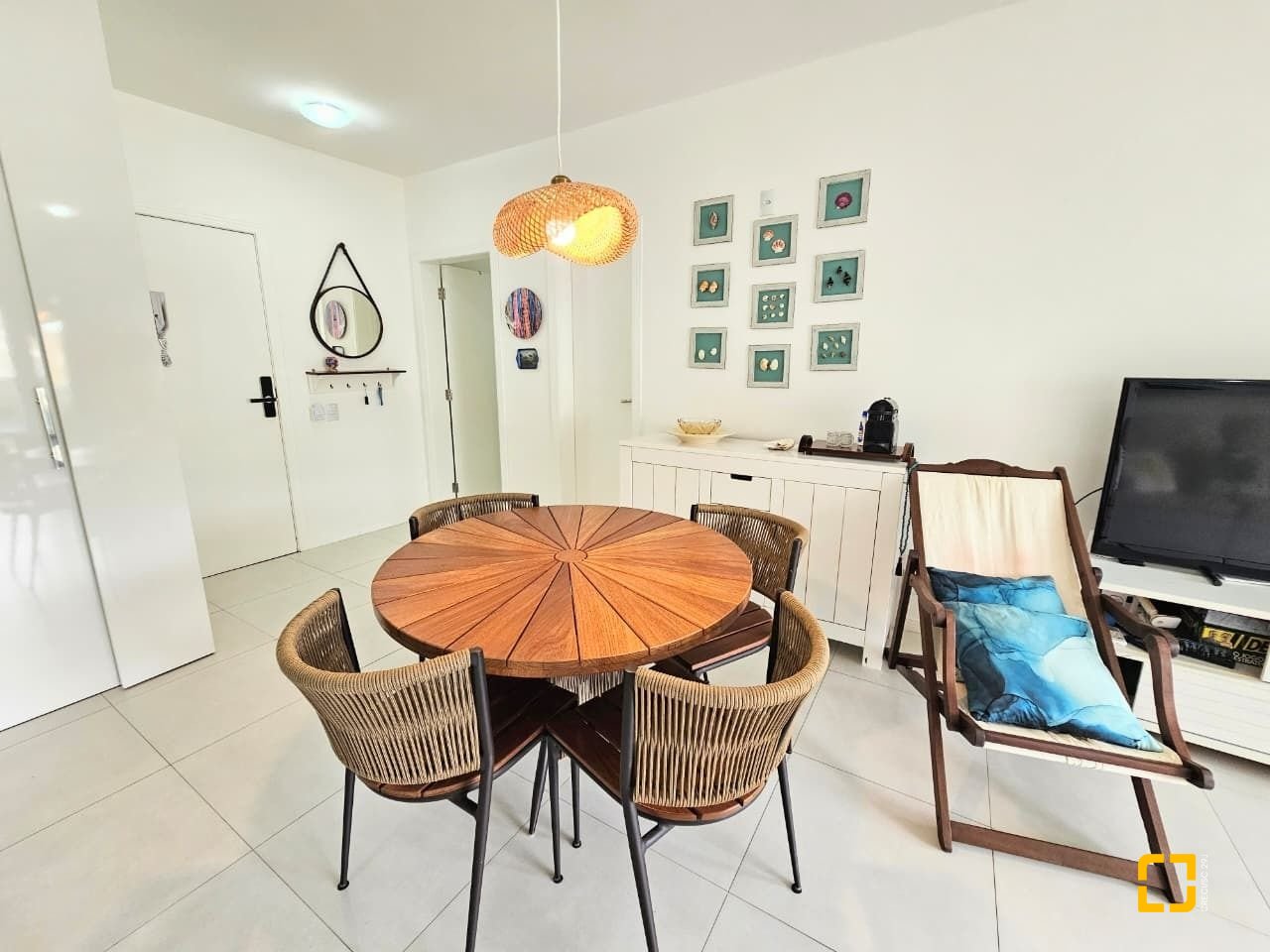 Apartamento com 83m², 2 quartos (sendo 2 suítes), 1 garagem, no bairro Palmas em Governador Celso Ramos