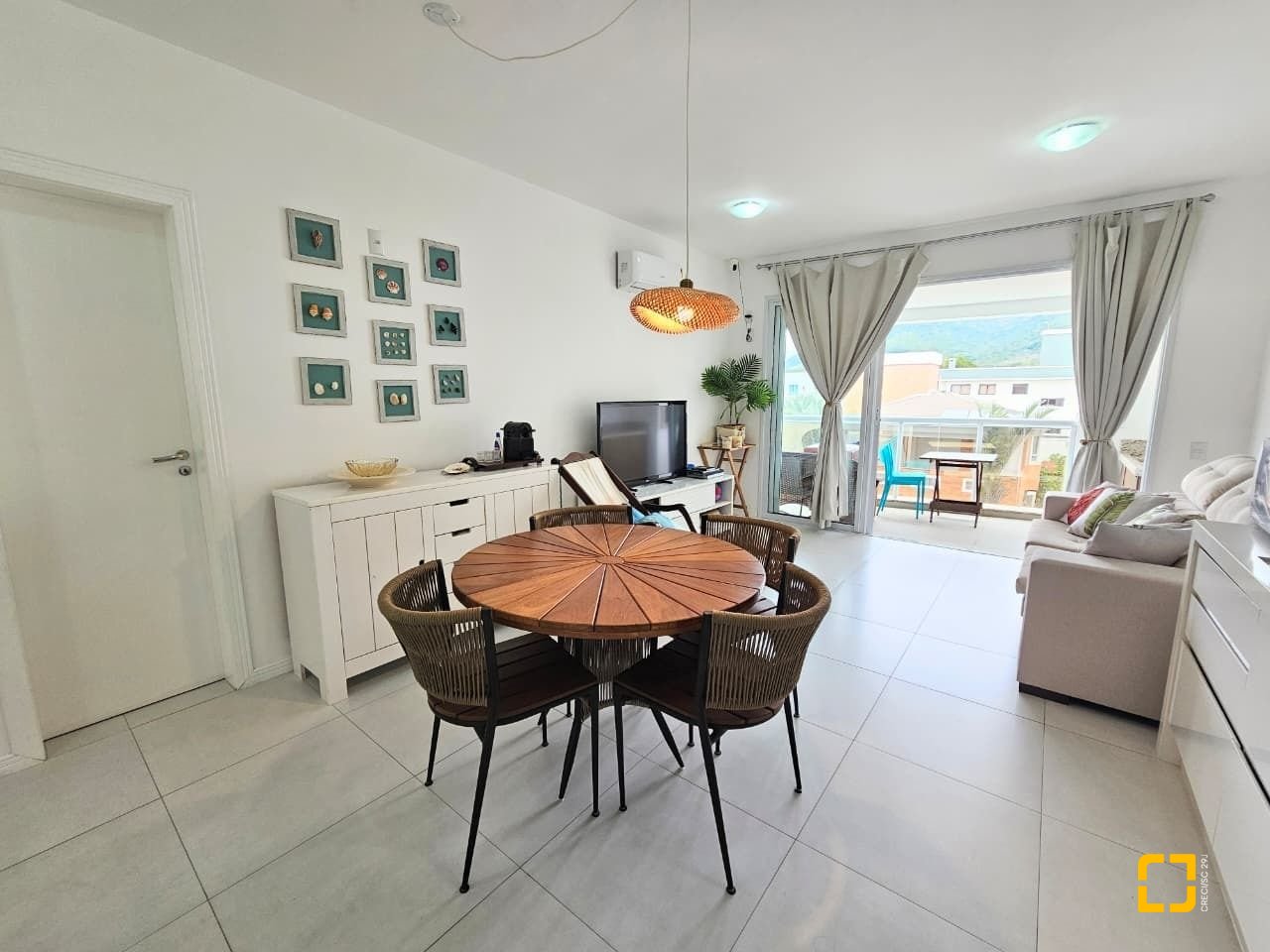 Apartamento com 83m², 2 quartos (sendo 2 suítes), 1 garagem, no bairro Palmas em Governador Celso Ramos