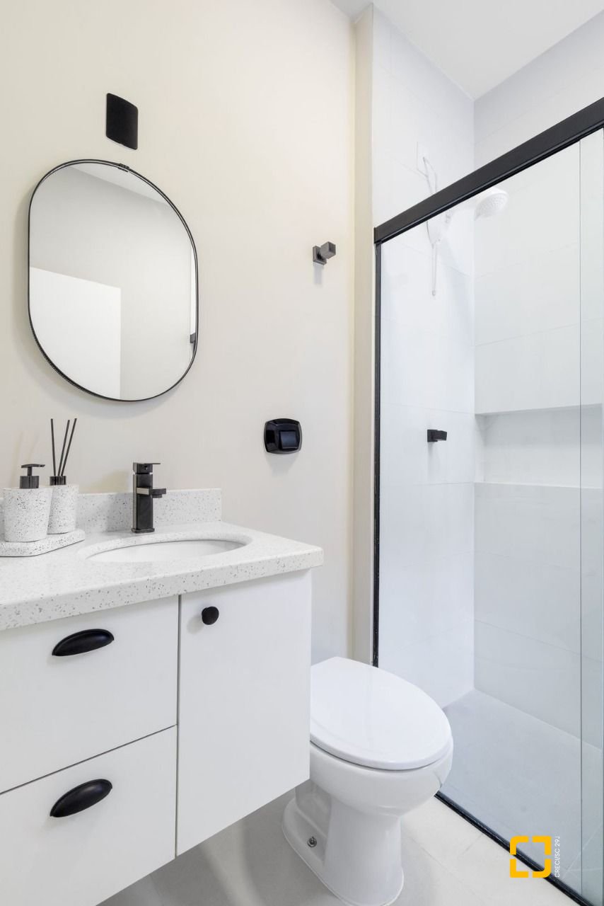 Apartamento com 54m², 2 quartos, 1 garagem, no bairro Kobrasol em São José