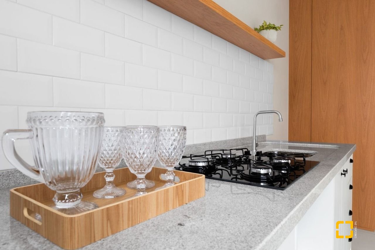 Apartamento com 54m², 2 quartos, 1 garagem, no bairro Kobrasol em São José