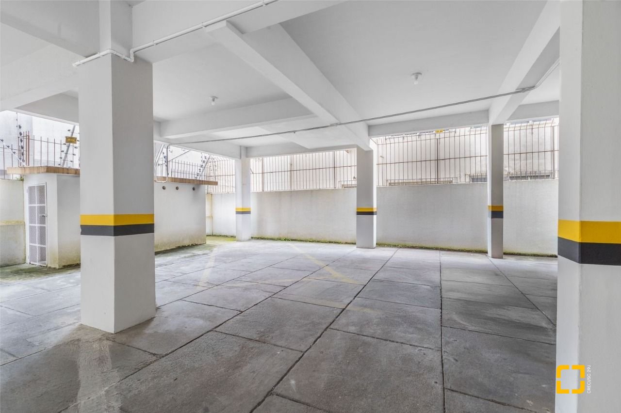 Apartamento com 54m², 2 quartos, 1 garagem, no bairro Kobrasol em São José