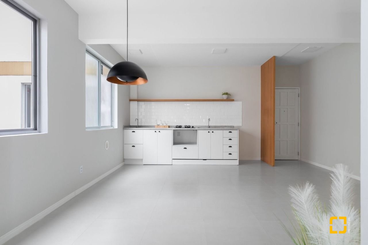 Apartamento com 54m², 2 quartos, 1 garagem, no bairro Kobrasol em São José