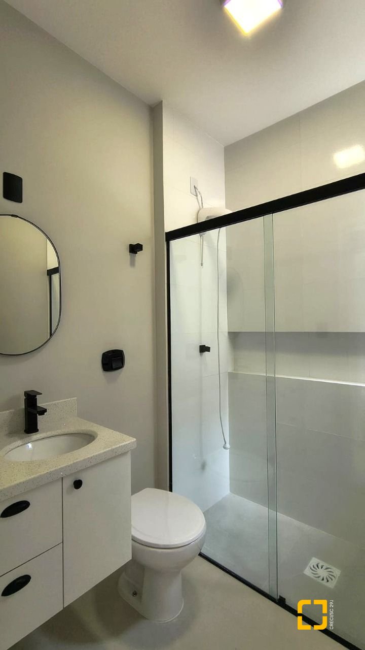 Apartamento com 54m², 2 quartos, 1 garagem, no bairro Kobrasol em São José