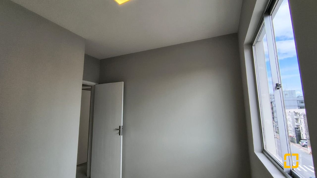Apartamento com 54m², 2 quartos, 1 garagem, no bairro Kobrasol em São José
