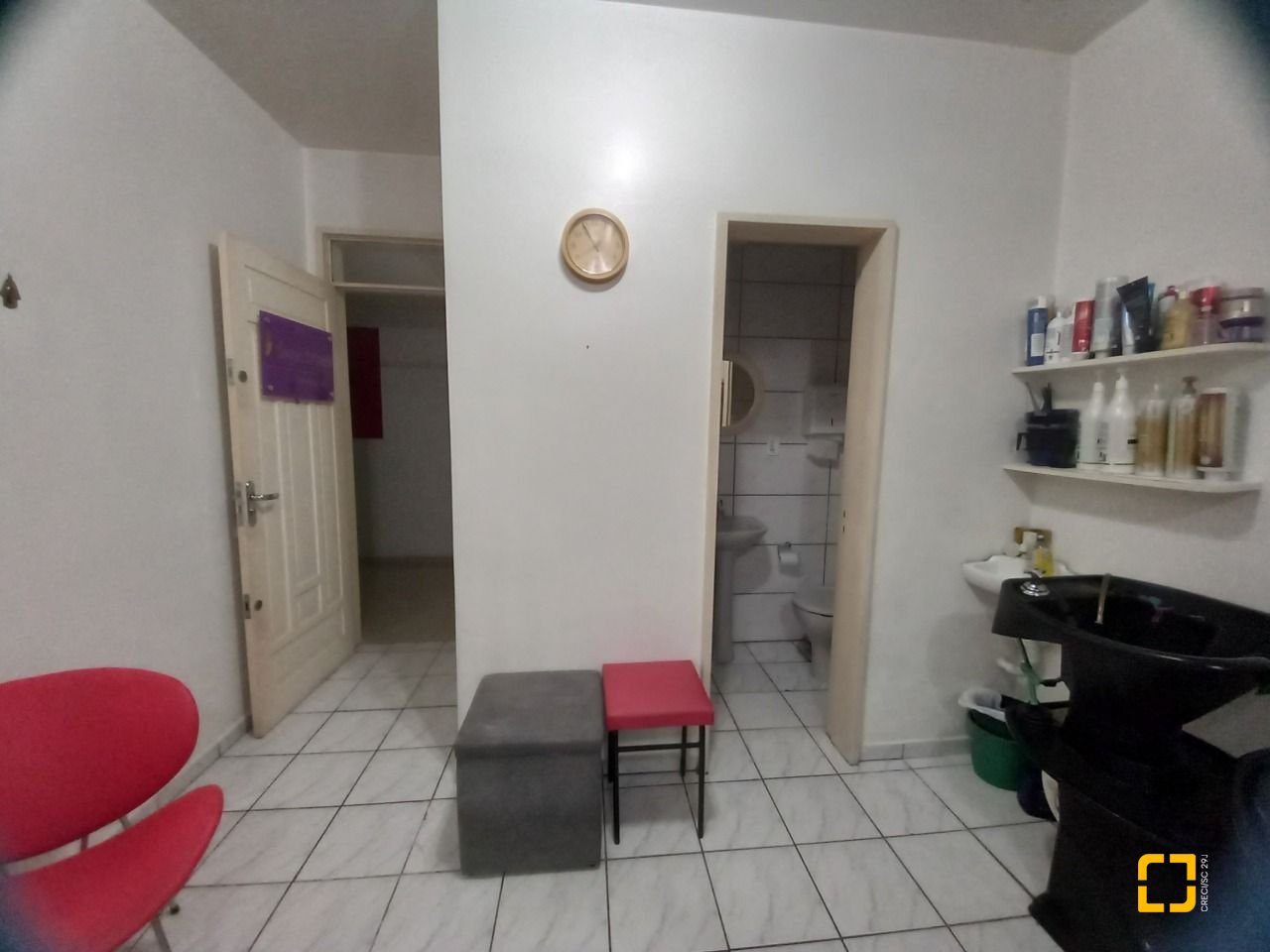 Sala com 27m², no bairro Centro em Florianópolis