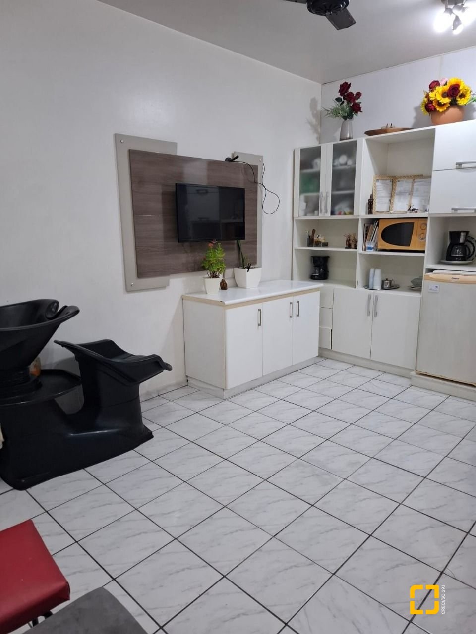 Sala com 27m², no bairro Centro em Florianópolis
