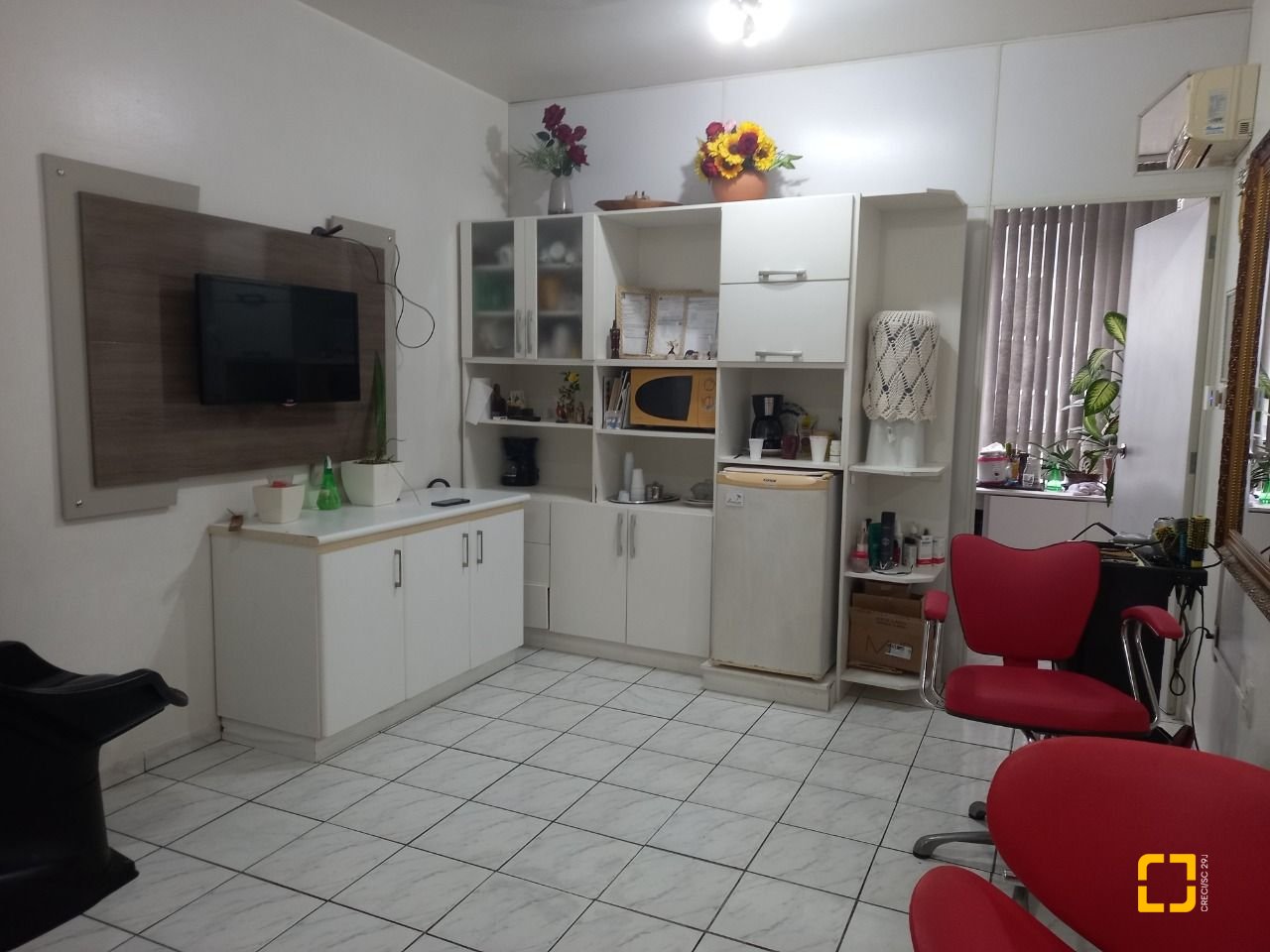 Sala com 27m², no bairro Centro em Florianópolis