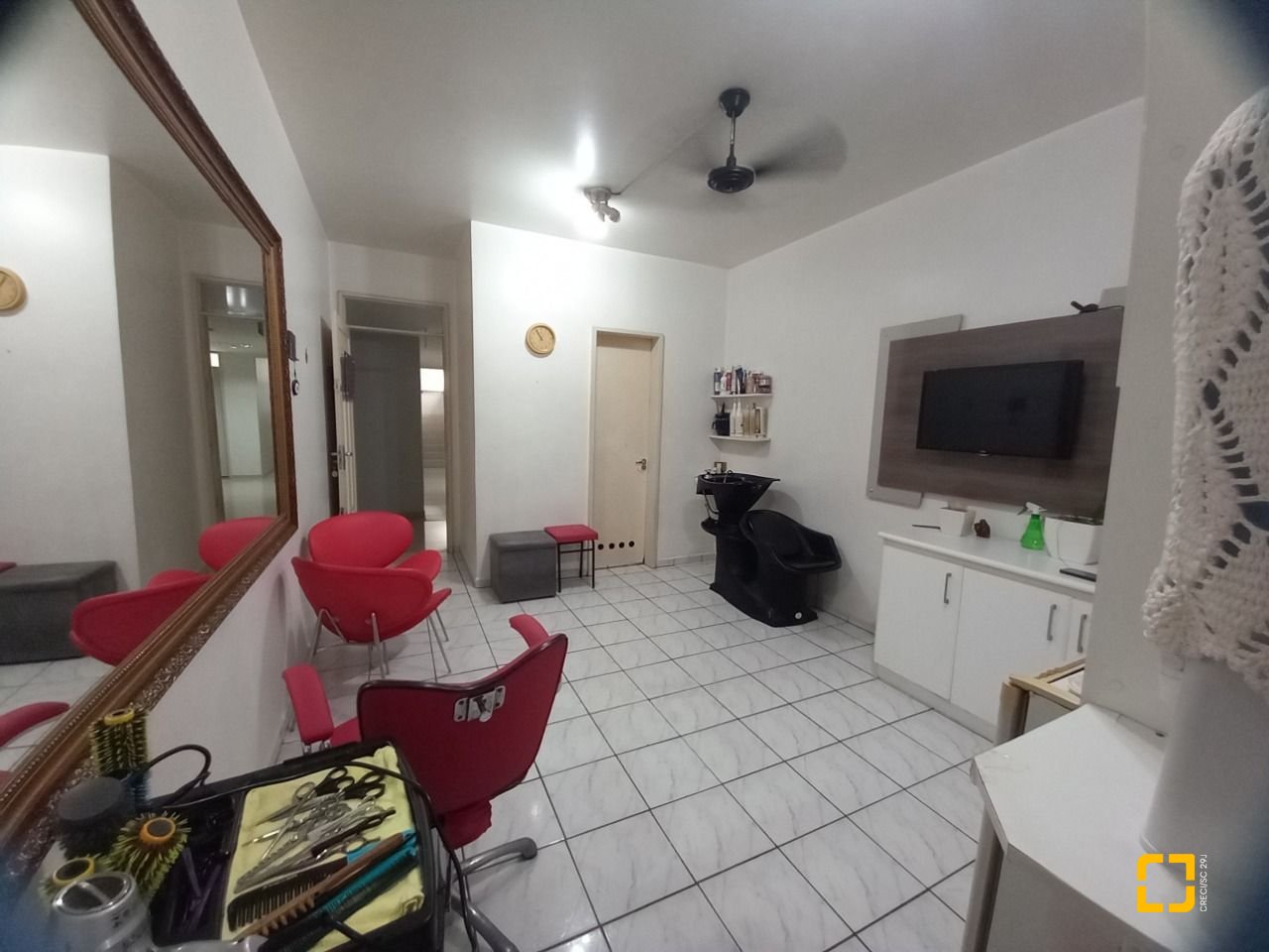 Sala com 27m², no bairro Centro em Florianópolis