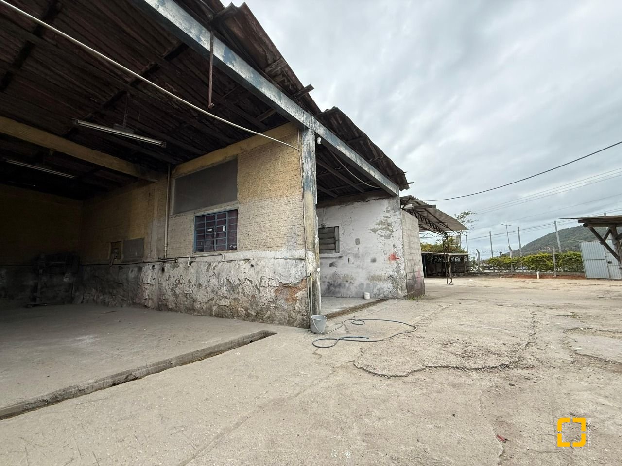 Terreno com 1766m², no bairro Santo Antônio de Lisboa em Florianópolis