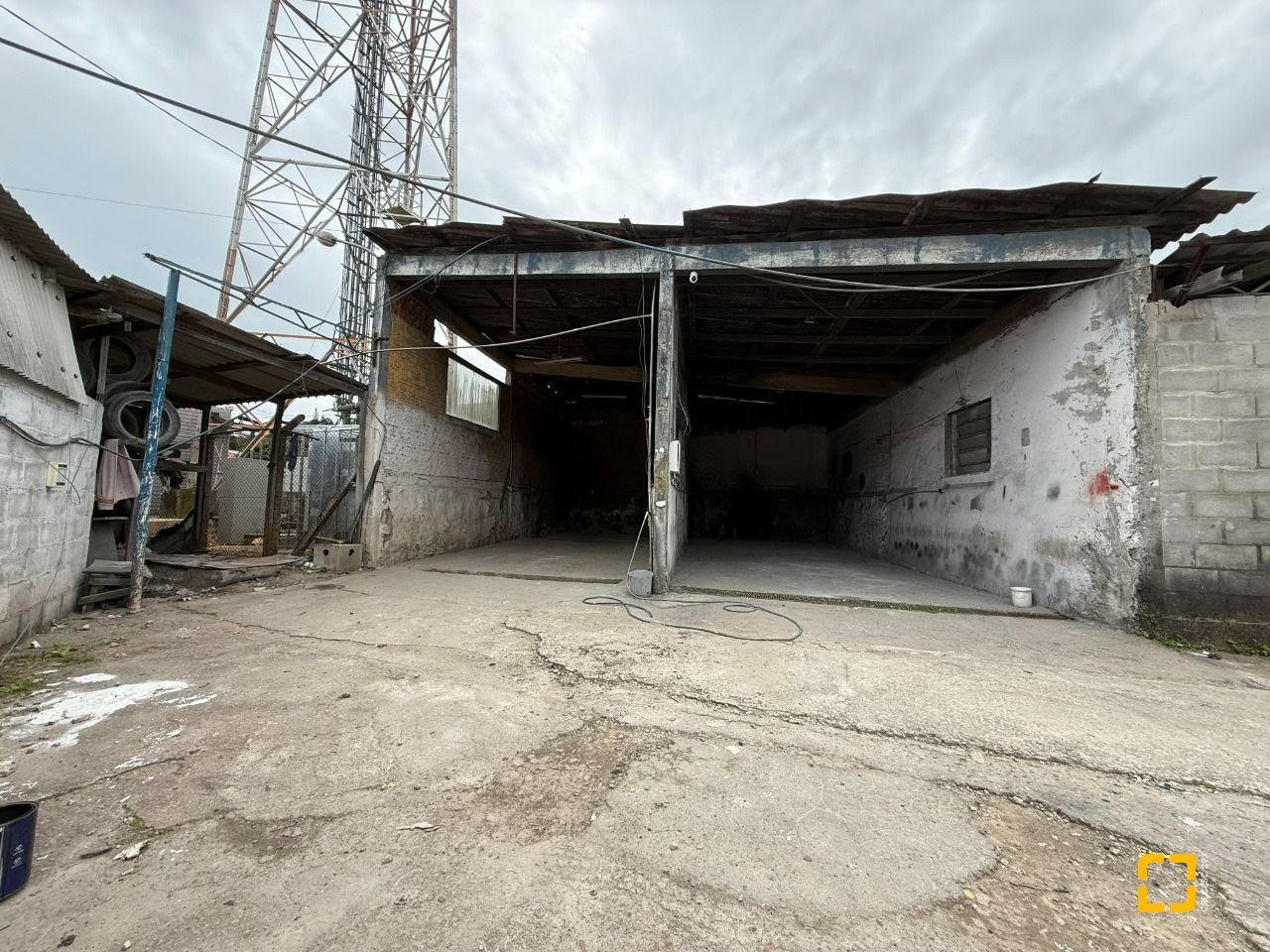 Terreno com 1766m², no bairro Santo Antônio de Lisboa em Florianópolis