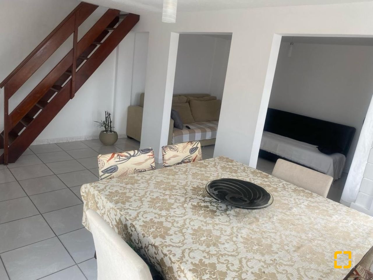 Cobertura com 80m², 2 quartos, 1 garagem, no bairro Canasvieiras em Florianópolis