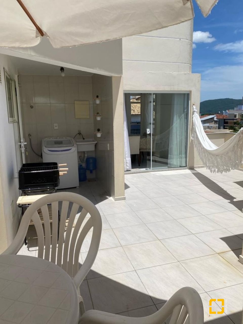 Cobertura com 80m², 2 quartos, 1 garagem, no bairro Canasvieiras em Florianópolis