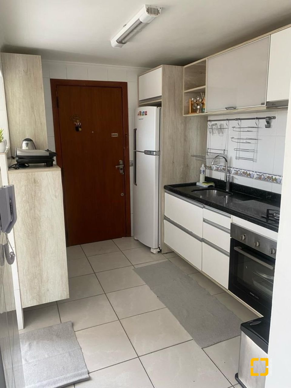 Cobertura com 80m², 2 quartos, 1 garagem, no bairro Canasvieiras em Florianópolis
