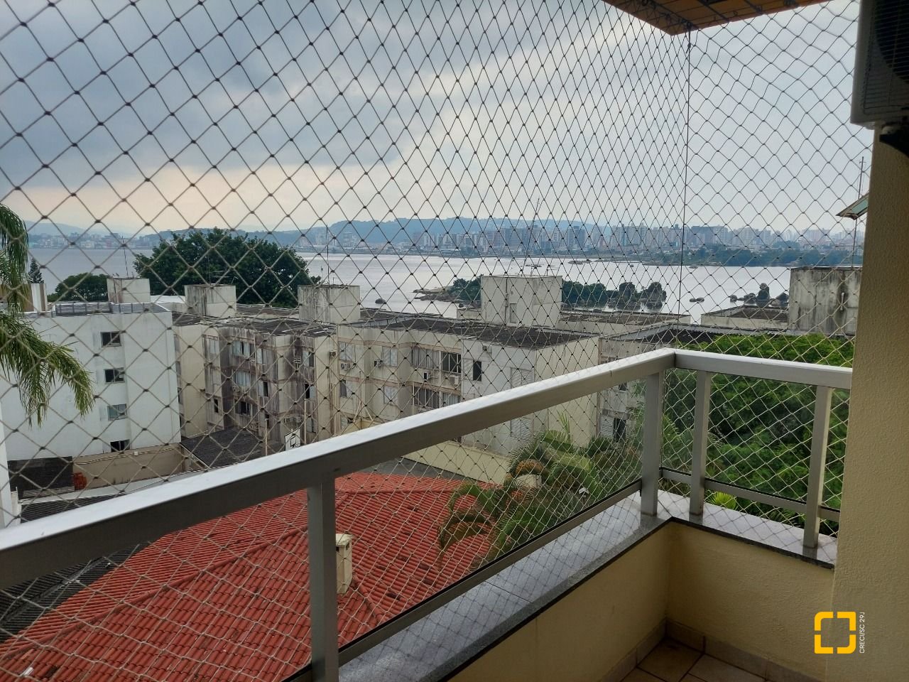 Apartamento com 108m², 4 quartos (sendo 1 suíte), 1 garagem, no bairro Bom Abrigo em Florianópolis