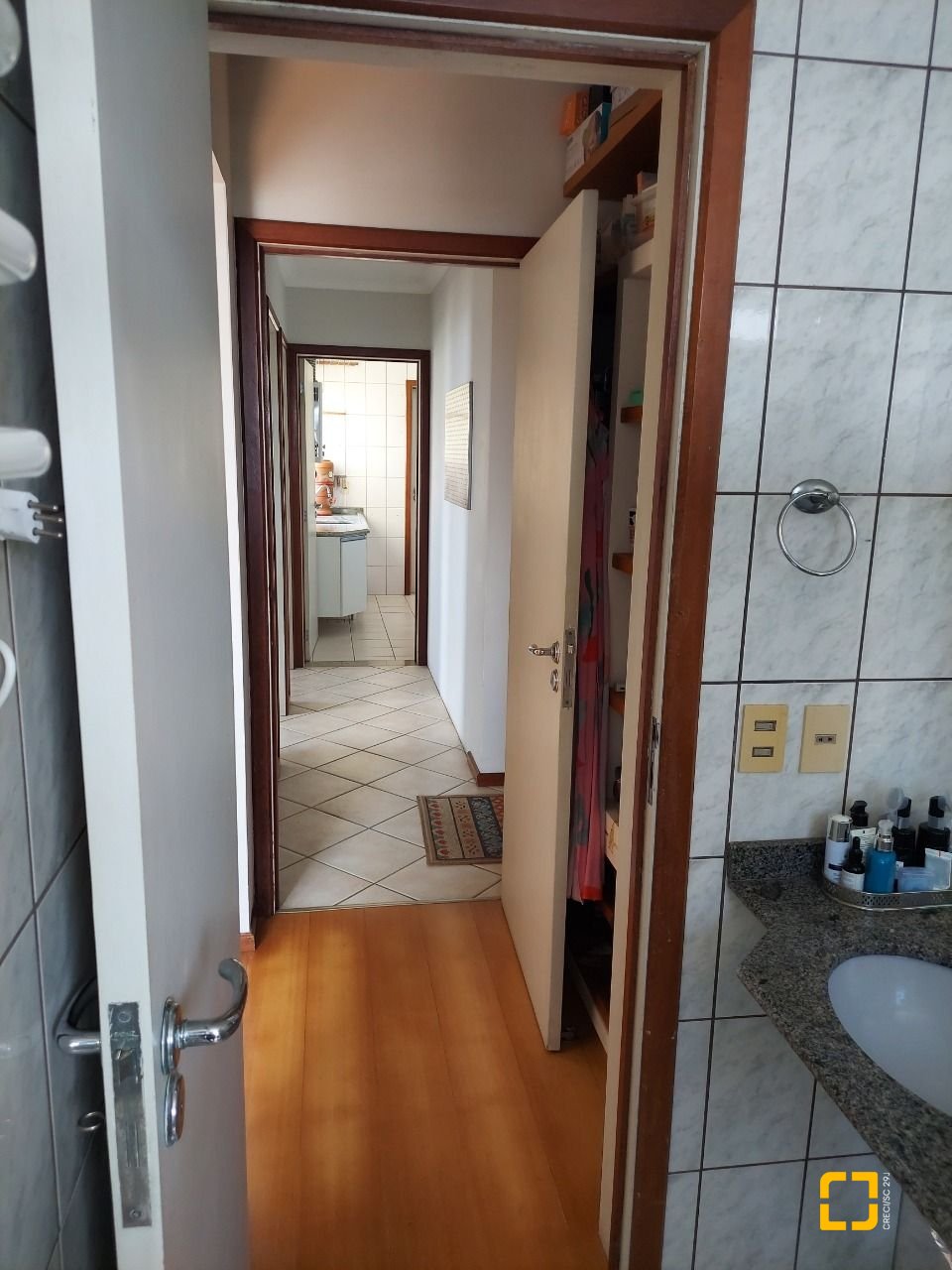 Apartamento com 108m², 4 quartos (sendo 1 suíte), 1 garagem, no bairro Bom Abrigo em Florianópolis