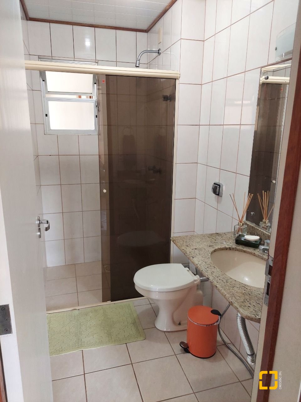 Apartamento com 108m², 4 quartos (sendo 1 suíte), 1 garagem, no bairro Bom Abrigo em Florianópolis