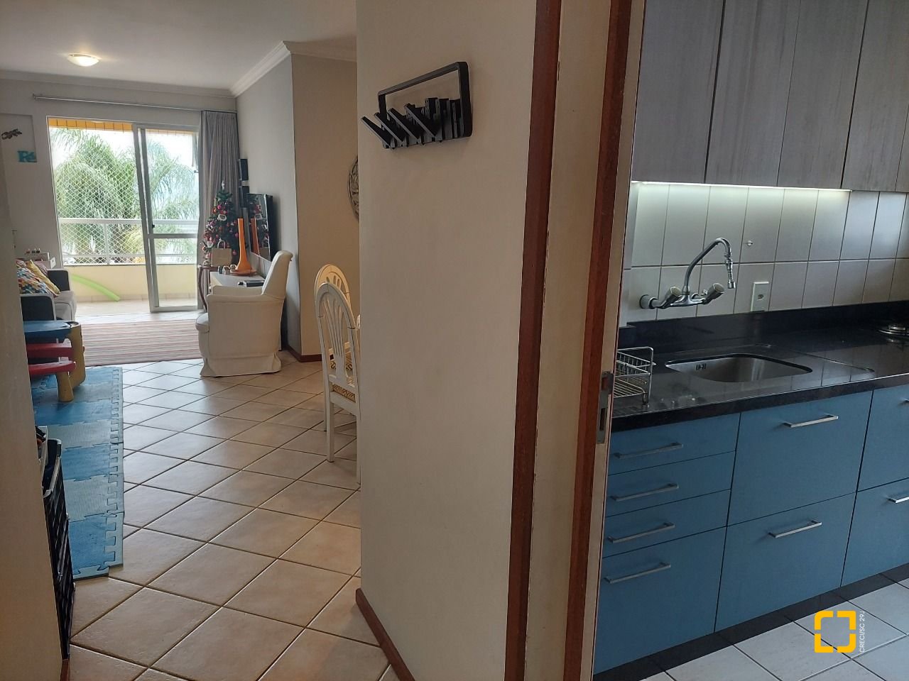 Apartamento com 108m², 4 quartos (sendo 1 suíte), 1 garagem, no bairro Bom Abrigo em Florianópolis