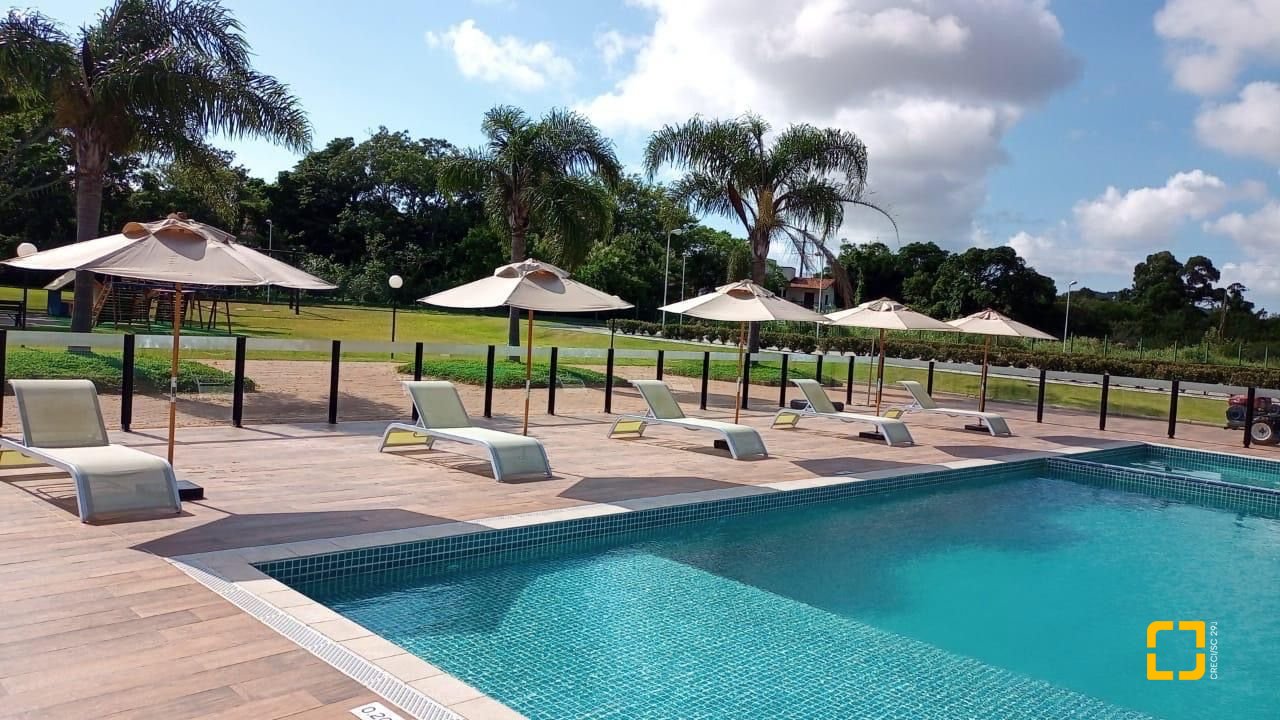 Casa de Condomínio com 360m², 8 quartos (sendo 4 suítes), 4 garagens, no bairro Ingleses em Florianópolis
