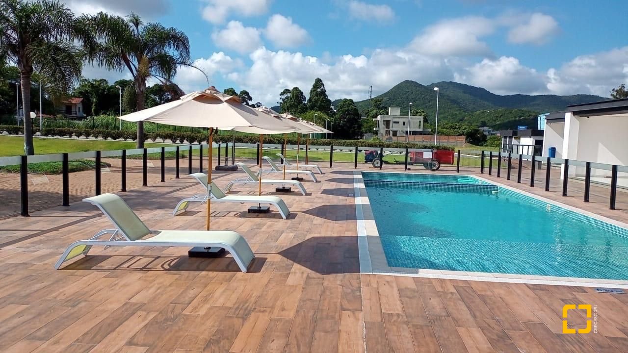 Casa de Condomínio com 360m², 8 quartos (sendo 4 suítes), 4 garagens, no bairro Ingleses em Florianópolis
