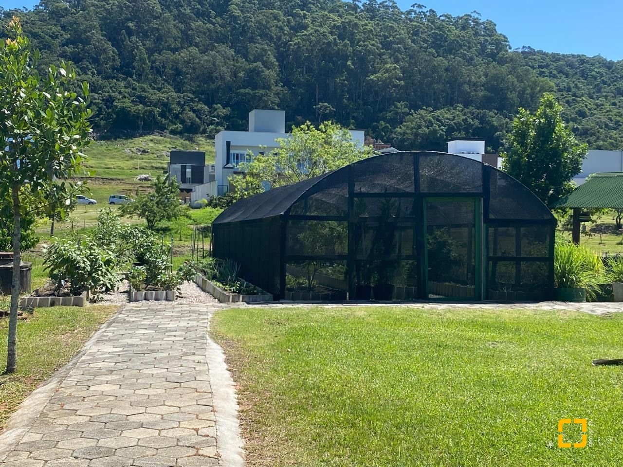Casa de Condomínio com 360m², 8 quartos (sendo 4 suítes), 4 garagens, no bairro Ingleses em Florianópolis