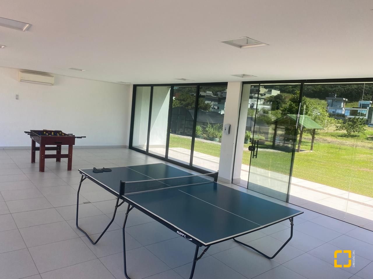 Casa de Condomínio com 360m², 8 quartos (sendo 4 suítes), 4 garagens, no bairro Ingleses em Florianópolis
