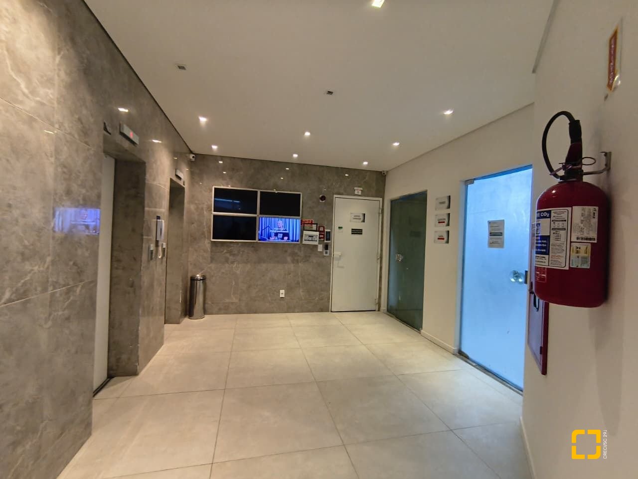 Sala com 113m², 1 garagem, no bairro Centro em Florianópolis