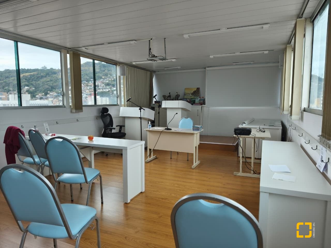 Sala com 113m², 1 garagem, no bairro Centro em Florianópolis