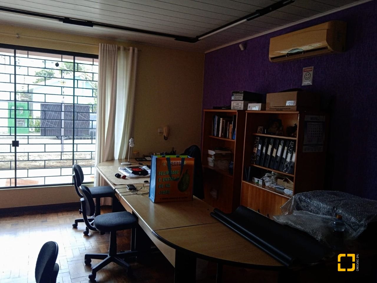 Casa com 130m², 2 quartos, 3 garagens, no bairro Balneário em Florianópolis