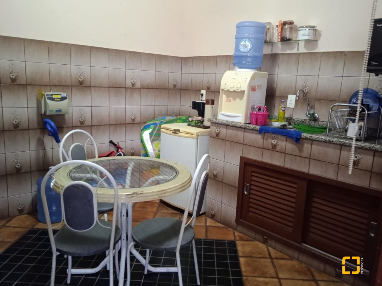 Casa com 130m², 2 quartos, 3 garagens, no bairro Balneário em Florianópolis