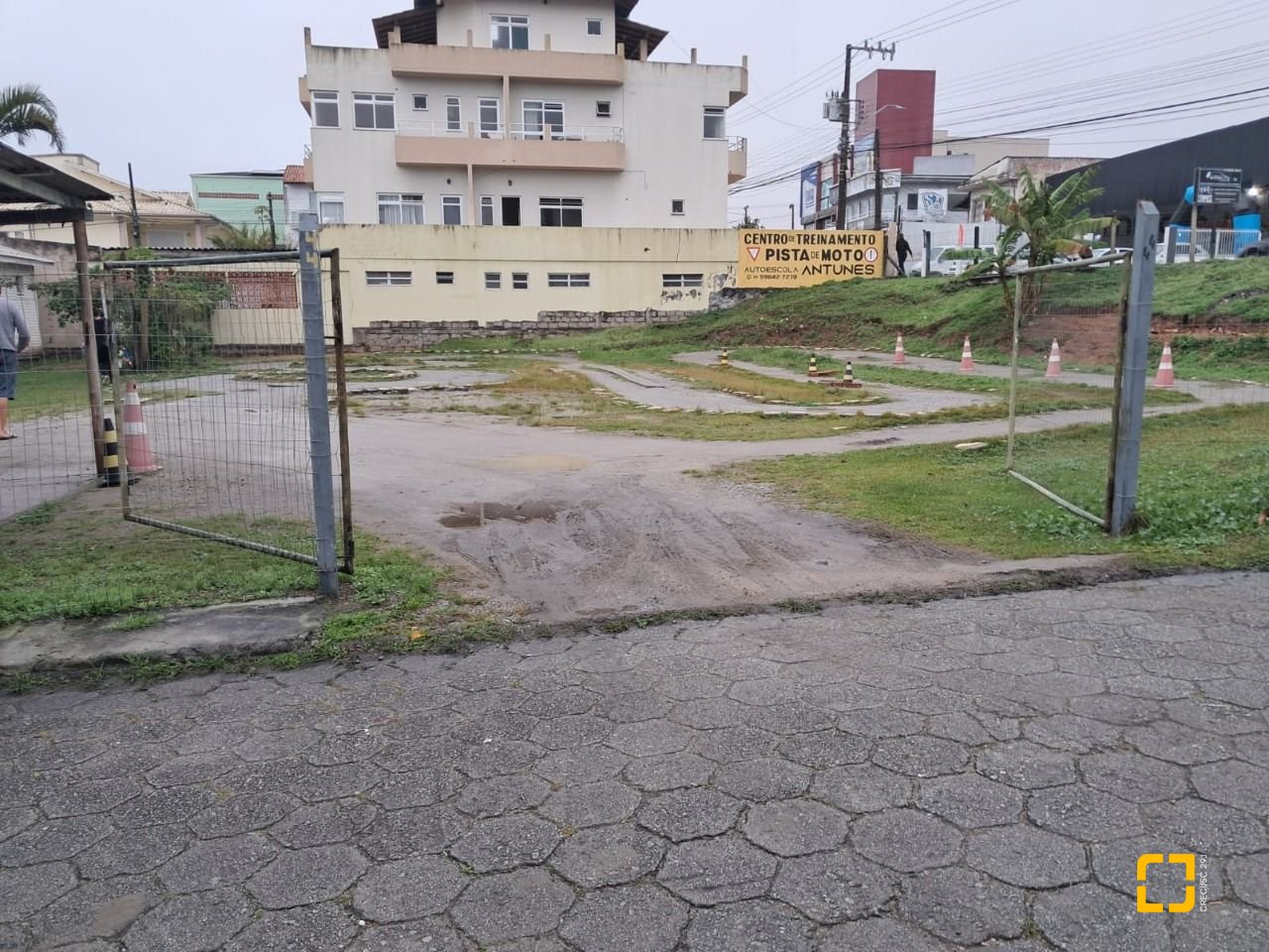Terreno com 1203m², no bairro Ingleses em Florianópolis
