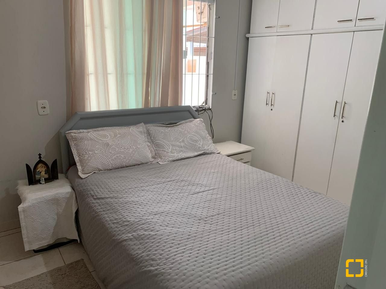 Casa com 145m², 5 quartos (sendo 1 suíte), 5 garagens, no bairro Centro em São José