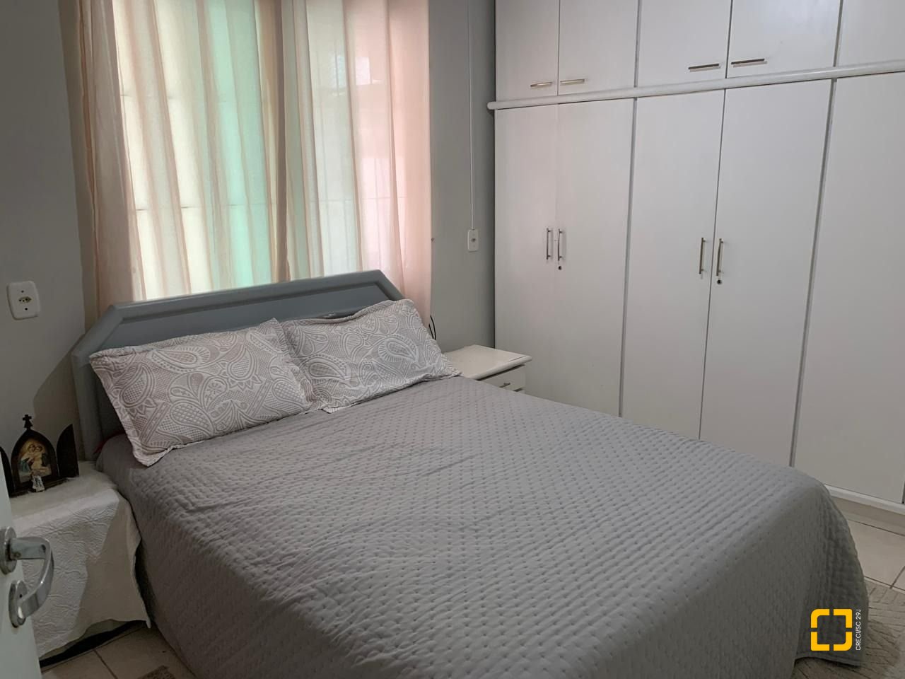 Casa com 145m², 5 quartos (sendo 1 suíte), 5 garagens, no bairro Centro em São José